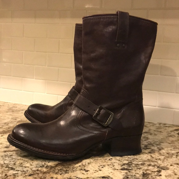 poshmark frye